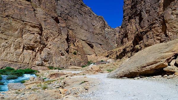 آجَر؛ دره‌ای در ولسوالی کَهمَرد ولایت بامیان